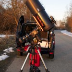 Teleskop vor Auto